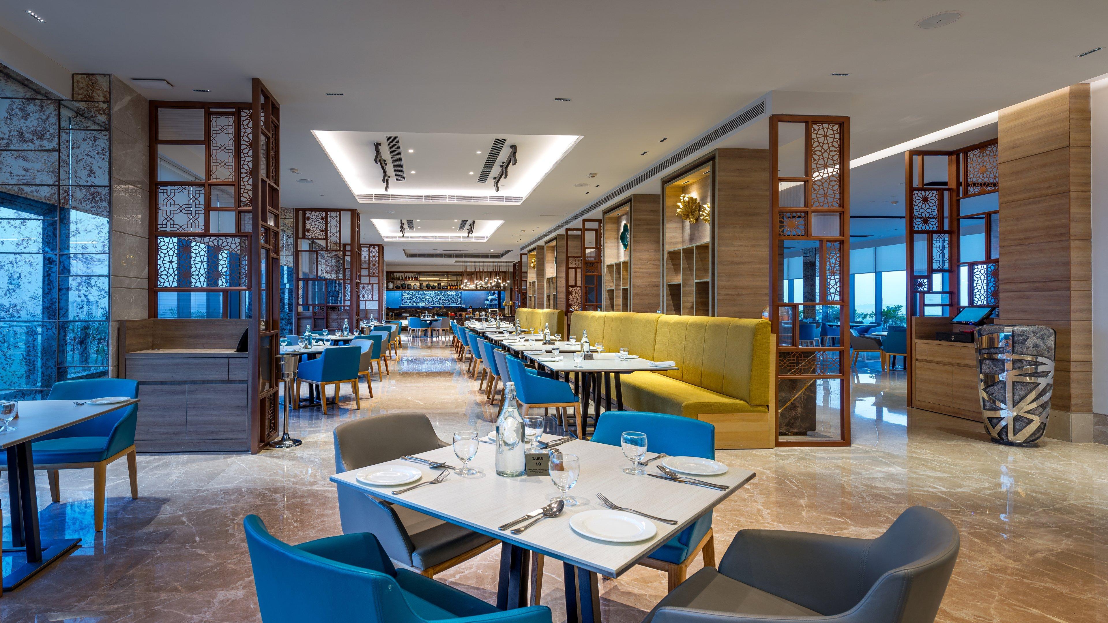 古尔冈90区假日酒店 外观 照片 The restaurant