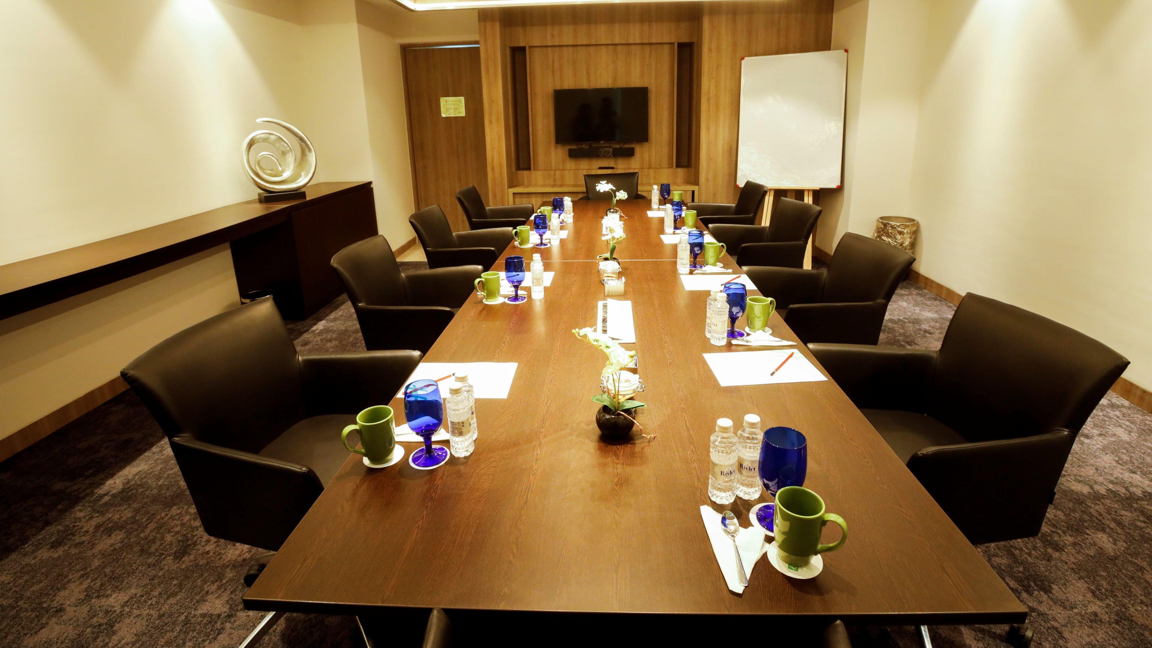 古尔冈90区假日酒店 外观 照片 Meeting room at the Park, Hyderabad